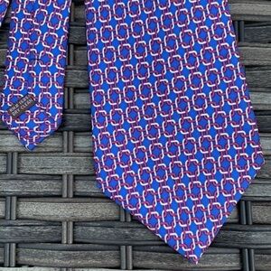 𝅺J. McLaughlin 100% Silk Blue/Red/White Link Tie